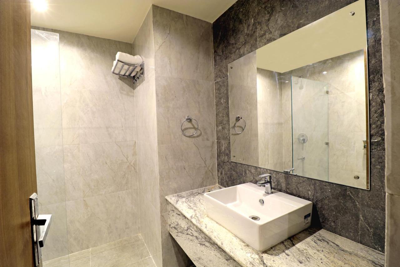 Starlit Suites Newtown Kolkata Exterior photo