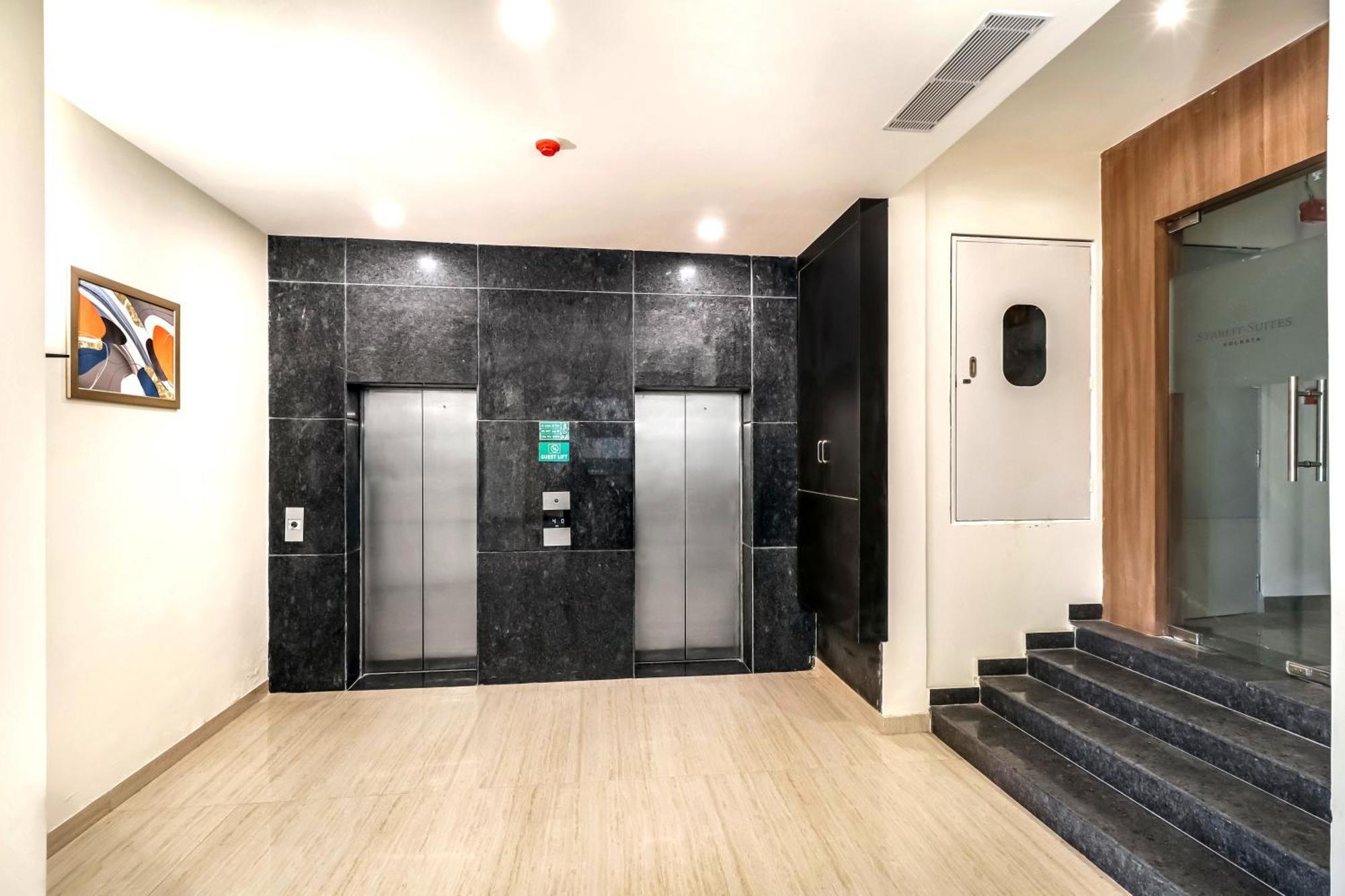 Starlit Suites Newtown Kolkata Exterior photo